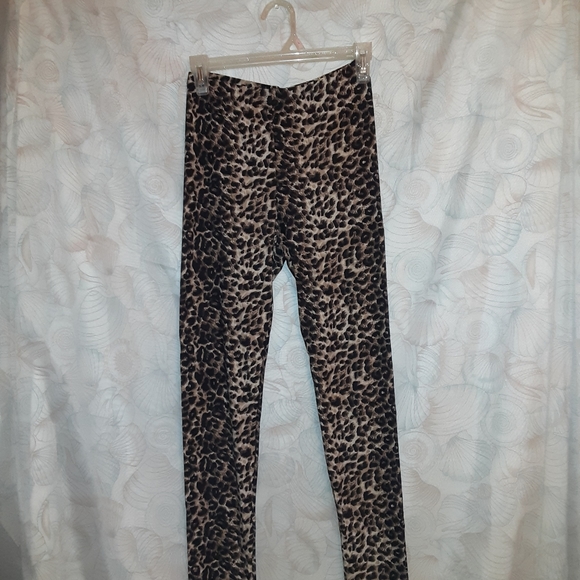 Peach Skin Cheetah Print Leggings - Picture 5 of 8